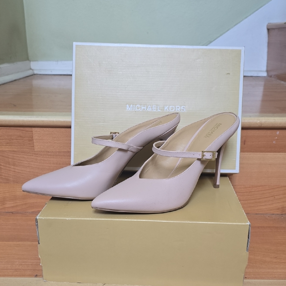 Michael Kors Women's Pale Pink Heels